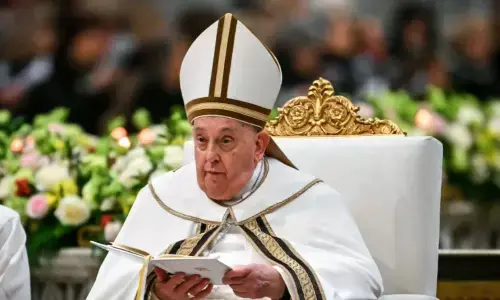 पोप फ्रांसिस के निधन पर भावुक है पूरा विश्व, जानें किन नेताओं ने दी श्रद्धांजलि