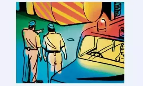 घर में घुसे बदमाश ने युवती को खिलाईं जहर की गोलियां, मौत घर में घुसे बदमाश ने युवती को खिलाईं जहर की गोलियां, मौत