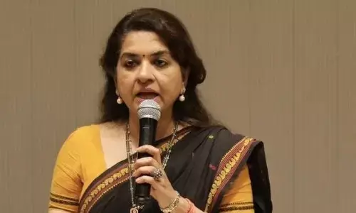 राहुल गांधी विदेश जाकर भारत को असम्मानित करते हैं..., शिवसेना नेता शाइना एनसी ने कांग्रेस नेता पर बोला हमला, आदित्य ठाकरे पर भी कसा तंज राहुल गांधी विदेश जाकर भारत को असम्मानित करते हैं..., शिवसेना नेता शाइना एनसी ने कांग्रेस नेता पर बोला हमला, आदित्य ठाकरे पर भी कसा तंज