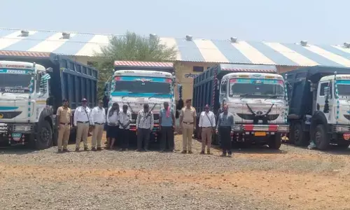 भंडारा के पास रेत घाट से एक करोड़ से अधिक का माल पकड़ा