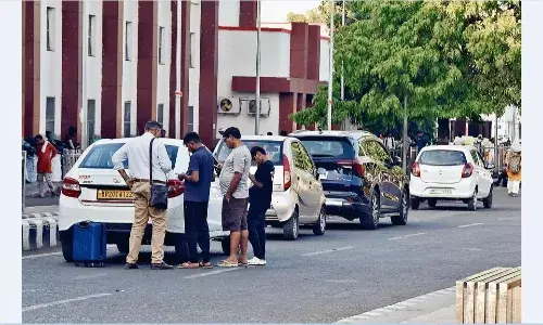 प्लेटफाॅर्म- एक पर 6 मिनट और 6 पर आने-जाने की कोई लिमिट नहीं