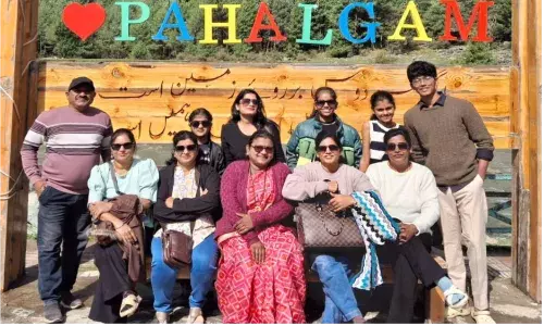 पहलगाम में चंद मिनटों ने बचाई अमरावती के 11 लोगों की जान, बाल -बाल बचे