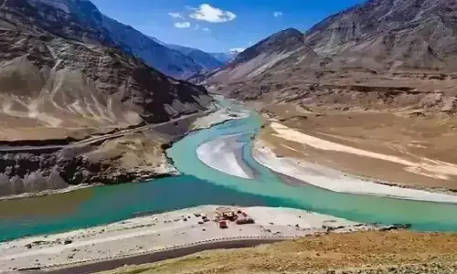 अब बूंद-बूंद को तरसेगा पाकिस्तान..., पहलगाम टेरर अटैक के बदले भारत ने दिया जोरदार झटका, सिंधु जल समझौते पर लगाई रोक