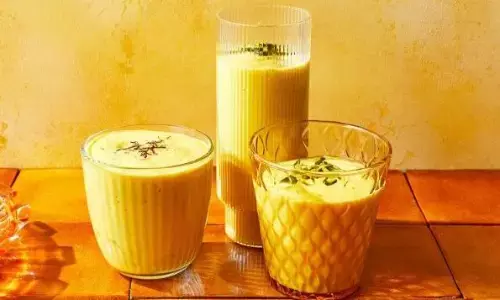 परिवार के लिए झटपड़ बनाएं बाजार जैसी स्वादिष्ट मैंगो लस्सी, ये एक सीक्रेट इंग्रीडिएंट का जरूर करें इस्तेमाल परिवार के लिए झटपड़ बनाएं बाजार जैसी स्वादिष्ट मैंगो लस्सी, ये एक सीक्रेट इंग्रीडिएंट का जरूर करें इस्तेमाल