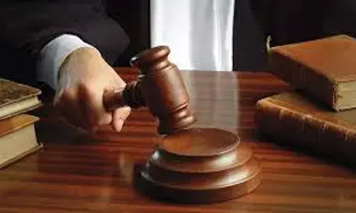 सेवानिवृत्त सरकारी कर्मचारी को सरकार से आवंटित फ्लैट खाली करने का निर्देश