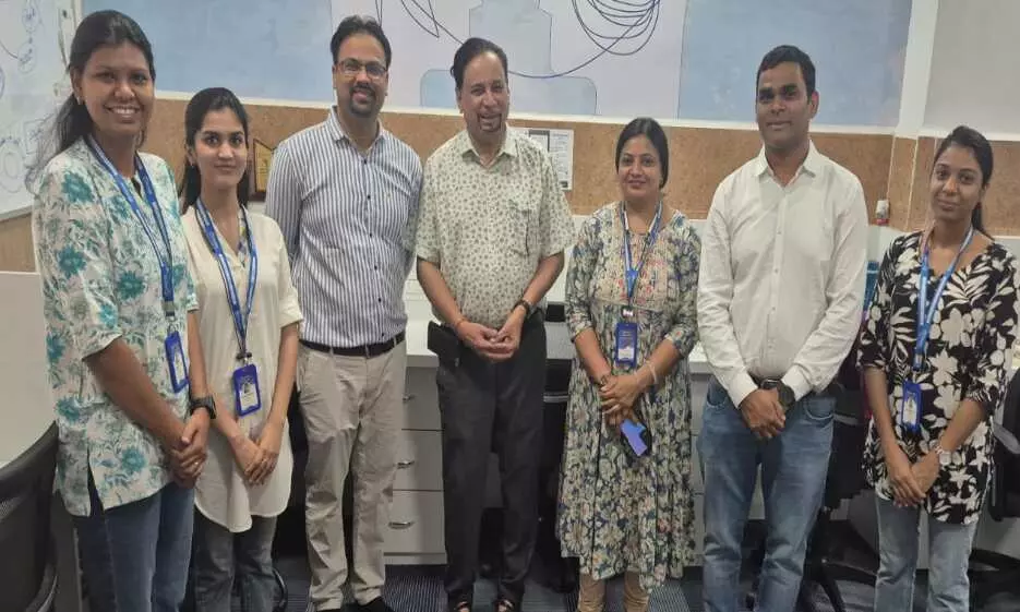 अंतरराष्ट्रीय संगठन के कार्यकारी निदेशक डॉ बोधनकर ने किया मानसिक अस्पताल का दौरा अंतरराष्ट्रीय संगठन के कार्यकारी निदेशक डॉ बोधनकर ने किया मानसिक अस्पताल का दौरा