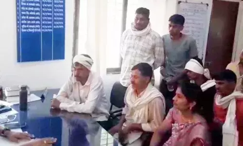 डाक्टर की लापरवाही से गर्भवती और नवजात शिशु की मृत्यु डाक्टर की लापरवाही से गर्भवती और नवजात शिशु की मृत्यु