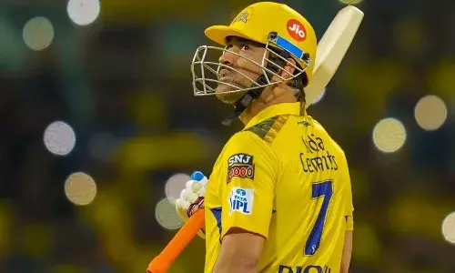 CSK पर बोझ बनते जा रहे माही? लगातार आठवीं बार बल्ले से फ्लॉप हुए कैप्टन कूल, क्यों टीम नहीं कर रही ड्रॉप? ये है वजह CSK पर बोझ बनते जा रहे माही? लगातार आठवीं बार बल्ले से फ्लॉप हुए कैप्टन कूल, क्यों टीम नहीं कर रही ड्रॉप? ये है वजह
