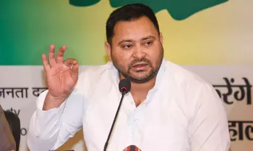 अपनी प्रतिष्ठा बचाने कांग्रेस नेताओं के सामने गिड़गिड़ा रहा आरजेडी का आलाकमान, मंगल पांडेय का तीखा हमला