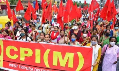 बीजेपी कार्यकर्ताओं पर माकपा ऑफिस में तोड़फोड़ करने का लगा आरोप