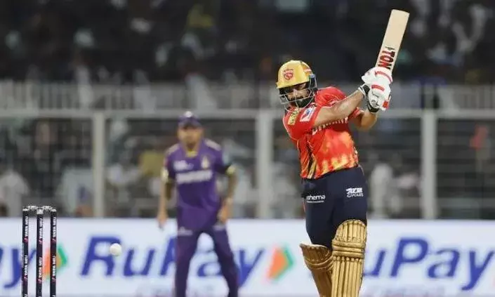 बेकार गई प्रियांश-प्रभसिमरन की मेहनत, बारिश की भेंट चढ़ा KKR बनाम PBKS मुकाबला, दोनों टीमों को मिले 1-1 पॉइंट बेकार गई प्रियांश-प्रभसिमरन की मेहनत, बारिश की भेंट चढ़ा KKR बनाम PBKS मुकाबला, दोनों टीमों को मिले 1-1 पॉइंट