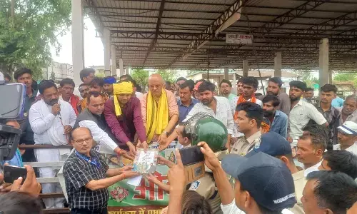 ओबीसी महासभा ने अपनी मांगों को लेकर राज्यपाल के नाम ज्ञापन सौंपा