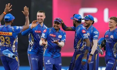 लखनऊ के खिलाफ मुंबई इंडियंस ने लगा दी रिकॉर्ड्स की झड़ियां, सूर्या ने रचा इतिहास तो बुमराह ने खास मामले में मलिंगा को पछाड़ा