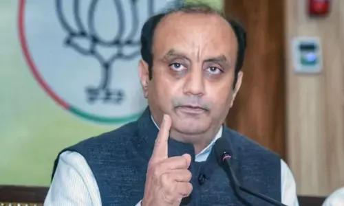 निशान-ए-पाकिस्तान पाना चाहते हैं कांग्रेस नेता.., सिद्धारमैया के युद्ध कोई विकल्प नहीं वाले बयान पर भाजपा सांसद सुधांशु त्रिवेदी ने किया पलटवार