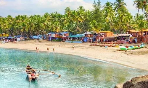 गर्मी से छुटकारा पाने के लिए देश के इन जगहों पर जा सकते हैं घूमने, फैमिली या फ्रैंड्स के साथ जरूर घूमें, आएगी काफी मजा!