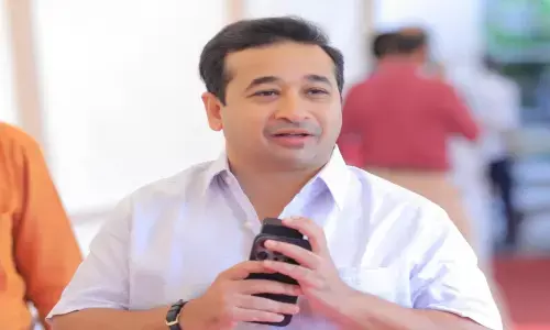 नितेश राणे ने कहा - गृह विभाग फडणवीस के पास दूसरे लोग दखल न दें