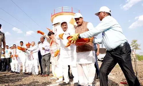 मुख्यमंत्री डॉ. मोहन यादव ने जलदूतों के साथ जल गंगा संवर्धन अभियान में राजगढ़ जिले के सारंगपुर में किया श्रमदान