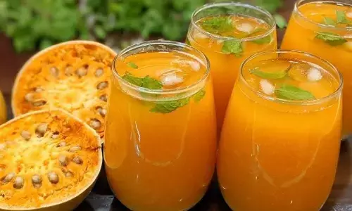 गर्मियों में अपने पेट को दें राहत, घर पर बनाएं बिल्कुल आसान तरह से बेल का शरबत