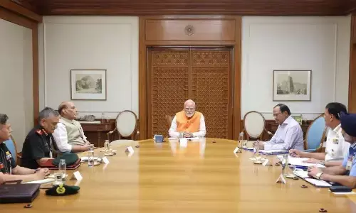 पहलगाम आतंकी हमले के बाद पीएम मोदी ने सेना को दी खुली छूट, बड़ी तैयारी में केंद्र सरकार! पहलगाम आतंकी हमले के बाद पीएम मोदी ने सेना को दी खुली छूट, बड़ी तैयारी में केंद्र सरकार!