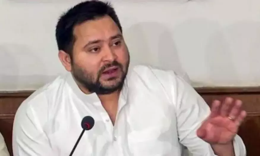जातिगत जनगणना के फैसले पर तेजस्वी यादव की आई प्रतिक्रिया, केंद्र सरकार के बजाए लालू यादव को दिया क्रेडिट जातिगत जनगणना के फैसले पर तेजस्वी यादव की आई प्रतिक्रिया, केंद्र सरकार के बजाए लालू यादव को दिया क्रेडिट