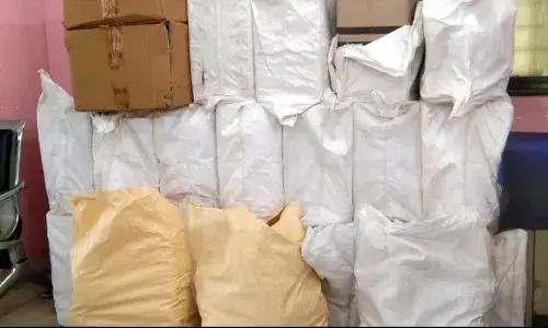 वन विभाग के क्वार्टर से सुगंधित तंबाकू समेत 7.54 लाख रुपए का माल जब्त