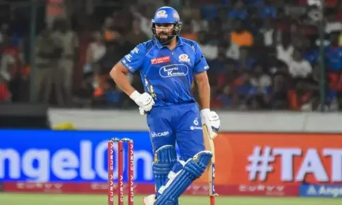 RR के खिलाफ फिफ्टी जड़ हिटमैन ने हासिल की बड़ी उपलब्धि, किंग कोहली के खास कल्ब में की एंट्री, बने ऐसा करने वाले दूसरे बल्लेबाज RR के खिलाफ फिफ्टी जड़ हिटमैन ने हासिल की बड़ी उपलब्धि, किंग कोहली के खास कल्ब में की एंट्री, बने ऐसा करने वाले दूसरे बल्लेबाज