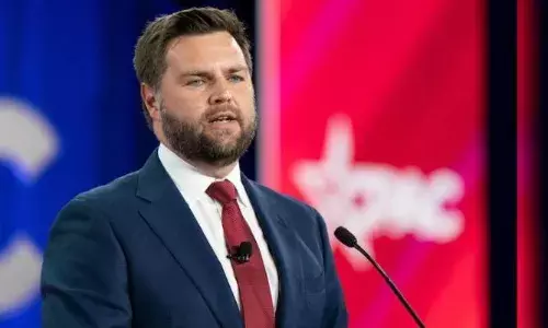 अमेरिका के उपराष्ट्रपति जेडी वेंस ने दी भारत को सलाह, कहा- भारत के जवाबी एक्शन से न बने जंग के हालात अमेरिका के उपराष्ट्रपति जेडी वेंस ने दी भारत को सलाह, कहा- भारत के जवाबी एक्शन से न बने जंग के हालात