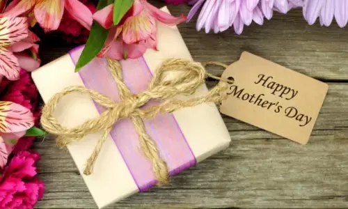 मदर्स डे पर मां का दिन बनाना चाहते हैं यादगार, तो दें उन्हें प्यारे-प्यारे गिफ्ट्स, यहां हैं बजट फ्रेंडली ऑप्शन्स मदर्स डे पर मां का दिन बनाना चाहते हैं यादगार, तो दें उन्हें प्यारे-प्यारे गिफ्ट्स, यहां हैं बजट फ्रेंडली ऑप्शन्स
