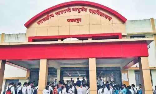 एक बार फिर रैंकिंग की दौड़ में शासकीय आयुर्वेद कॉलेज एक बार फिर रैंकिंग की दौड़ में शासकीय आयुर्वेद कॉलेज