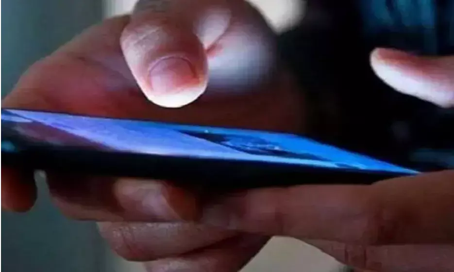 मुंडे को अश्लील मैसेज भेजने वाला पुणे से गिरफ्तार, परली का रहनेवाला है आरोपी मुंडे को अश्लील मैसेज भेजने वाला पुणे से गिरफ्तार, परली का रहनेवाला है आरोपी