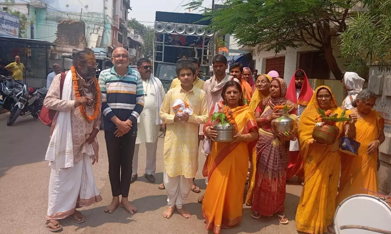 भागवत कथा का शुभारंभ, पहले दिन भक्तिरस में डूबे श्रोता भागवत कथा का शुभारंभ, पहले दिन भक्तिरस में डूबे श्रोता