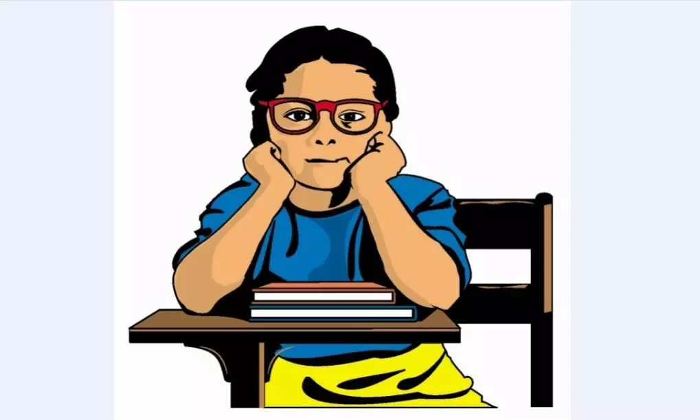 शिक्षकों की लापरवाही के कारण 93 छात्र विद्यालय से बाहर निकलने हुए मजबूर शिक्षकों की लापरवाही के कारण 93 छात्र विद्यालय से बाहर निकलने हुए मजबूर