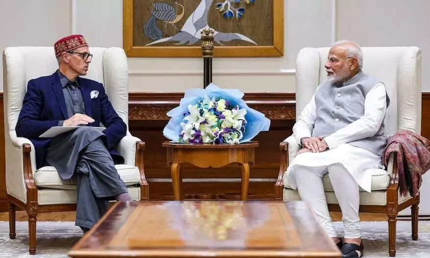 सीएम उमर अब्दुल्ला ने पीएम मोदी से की मुलाकात, पहलगाम आतंकी हमले को लेकर पैदा हुए हालात पर हुई चर्चा सीएम उमर अब्दुल्ला ने पीएम मोदी से की मुलाकात, पहलगाम आतंकी हमले को लेकर पैदा हुए हालात पर हुई चर्चा