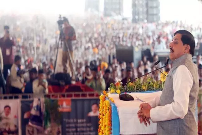 कृषि एवं उद्यानिकी में नवाचार और उन्नत तकनीकों से बढ़ाएंगे उत्पादन क्षमता - मुख्यमंत्री डॉ. यादव कृषि एवं उद्यानिकी में नवाचार और उन्नत तकनीकों से बढ़ाएंगे उत्पादन क्षमता - मुख्यमंत्री डॉ. यादव
