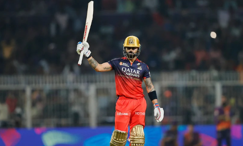 CSK के खिलाफ होमग्राउंड पर कोहली अपने नाम कर सकते हैं कई रिकॉर्ड्स, केवल 10 रन बनाते ही अपने नाम कर लेंगे दो बड़ी उपलब्धियां