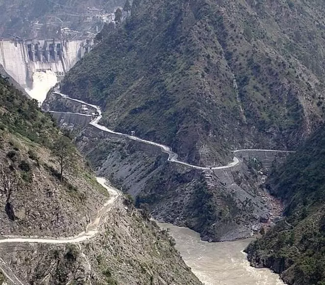 भारत ने दिया पाकिस्तान को एक और झटका, सिंधु नदी के बाद बगलिहार बांध से रोका चिनाब का का पानी भारत ने दिया पाकिस्तान को एक और झटका, सिंधु नदी के बाद बगलिहार बांध से रोका चिनाब का का पानी