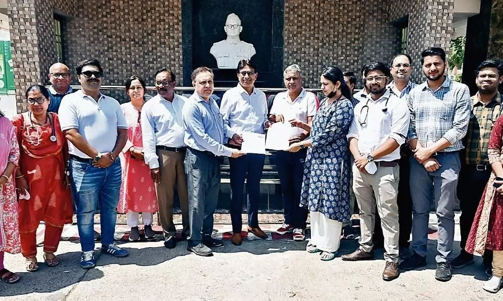 डायरेक्टर मेडिकल एजुकेशन की नियुक्ति को निरस्त किया जाए डायरेक्टर मेडिकल एजुकेशन की नियुक्ति को निरस्त किया जाए
