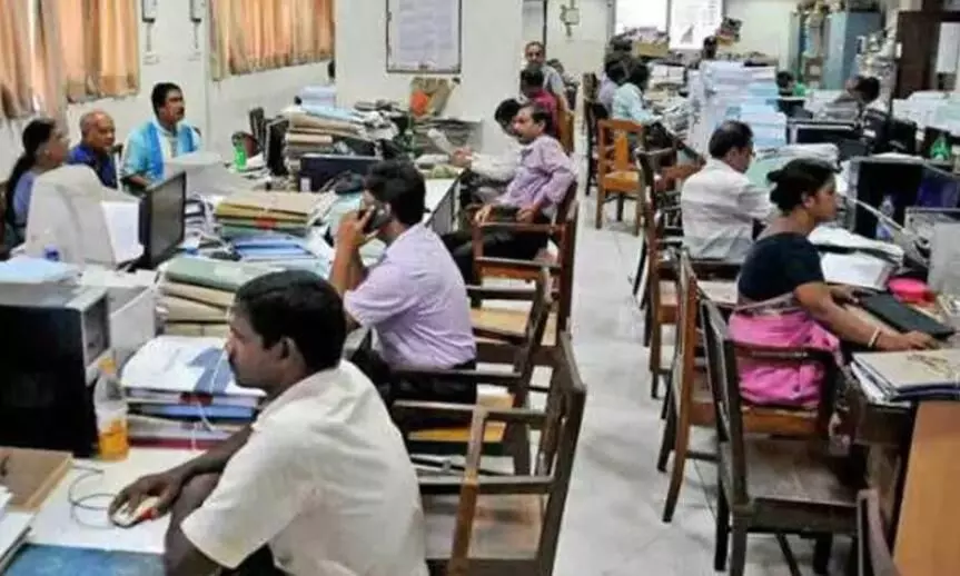 मध्यप्रदेश के कर्मचारियों को मिलेगा बड़ा तोहफा, प्रमोशन का फॉर्मूला तैयार कर रही सरकार, 9 साल से लगी थी रोक मध्यप्रदेश के कर्मचारियों को मिलेगा बड़ा तोहफा, प्रमोशन का फॉर्मूला तैयार कर रही सरकार, 9 साल से लगी थी रोक