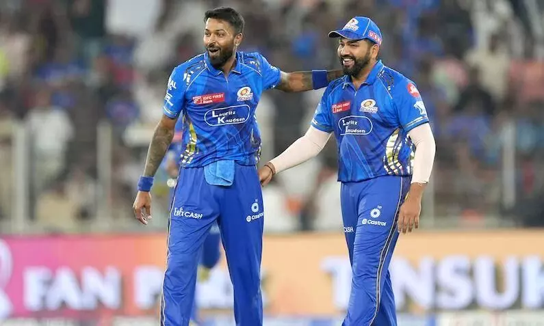 क्या GT के खिलाफ हार के बावजूद प्लेऑफ में पहुंच सकती है MI? जाने क्या कहते हैं समीकरण क्या GT के खिलाफ हार के बावजूद प्लेऑफ में पहुंच सकती है MI? जाने क्या कहते हैं समीकरण