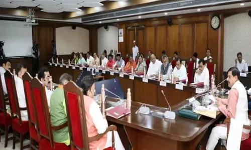 नक्सल प्रभावित जिले बालाघाट, मण्डला एवं डिण्डोरी के लिए विशेष सहयोगी दस्ते के 850 पद स्वीकृत नक्सल प्रभावित जिले बालाघाट, मण्डला एवं डिण्डोरी के लिए विशेष सहयोगी दस्ते के 850 पद स्वीकृत