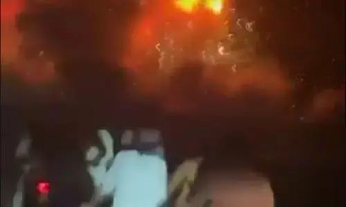 भारतीय सेना ने पाकिस्तान पर की एयर स्ट्राइक, 9 आतंकी ठिकानों को किया तबाह भारतीय सेना ने पाकिस्तान पर की एयर स्ट्राइक, 9 आतंकी ठिकानों को किया तबाह