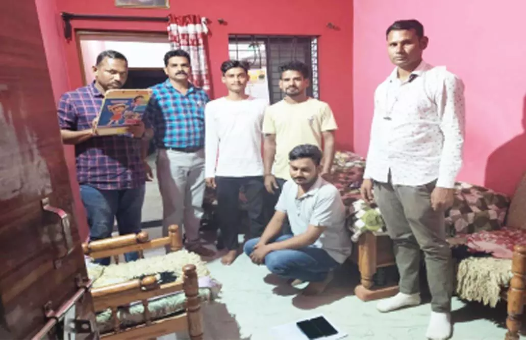भंडारा में आईपीएल पर सट्टा चला रहे दो युवकों के खिलाफ कार्रवाई भंडारा में आईपीएल पर सट्टा चला रहे दो युवकों के खिलाफ कार्रवाई