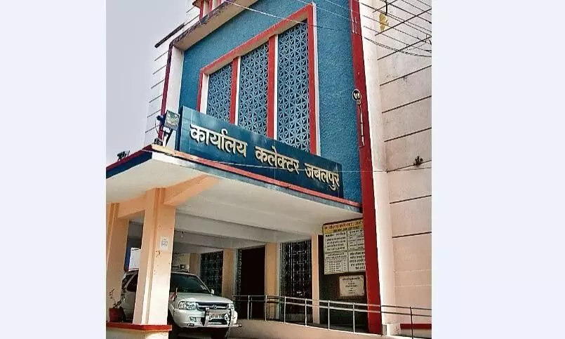 काली पट्टी में छिपा है तहसीलदारों का गुस्सा, आंदोलन के लिए तैयार काली पट्टी में छिपा है तहसीलदारों का गुस्सा, आंदोलन के लिए तैयार