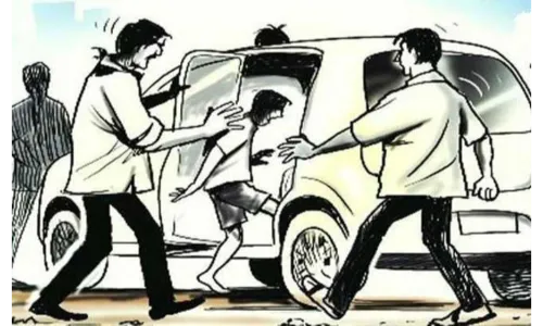 दोस्त के साथ होटल में बैठे युवक का अपहरण, आरोपियों की पड़ताल में जुटी पुलिस