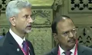 विदेश मंत्री और एनएसए ने एयरस्ट्राइक को लेकर कई देशों से की चर्चा विदेश मंत्री और एनएसए ने एयरस्ट्राइक को लेकर कई देशों से की चर्चा