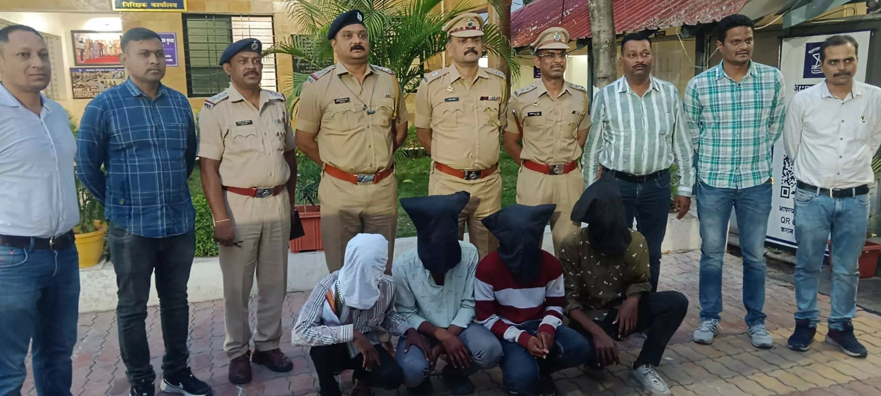 अमरावती में इंस्टाग्राम पर पोस्ट अपलोड कर चिढ़ाने पर ले ली युवक की जान अमरावती में इंस्टाग्राम पर पोस्ट अपलोड कर चिढ़ाने पर ले ली युवक की जान