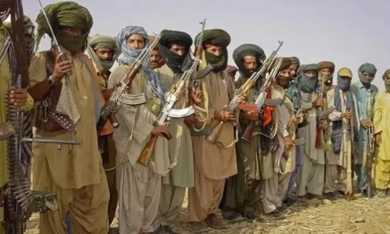 BLA का बड़ा दावा, बलूचिस्तान के अधिकतर हिस्से पर किया कब्जा, जान बचाकर भागी PAK सेना! BLA का बड़ा दावा, बलूचिस्तान के अधिकतर हिस्से पर किया कब्जा, जान बचाकर भागी PAK सेना!