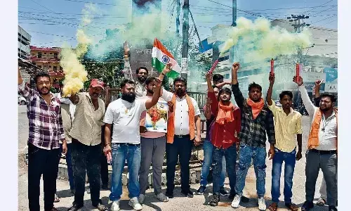 ऑपरेशन सिंदूर की सफलाता पर शहर भर में मनाई गईं खुशियां ऑपरेशन सिंदूर की सफलाता पर शहर भर में मनाई गईं खुशियां