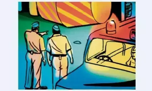 बस अड्डे पर पकड़ी गांजे की बड़ी खेप बस अड्डे पर पकड़ी गांजे की बड़ी खेप