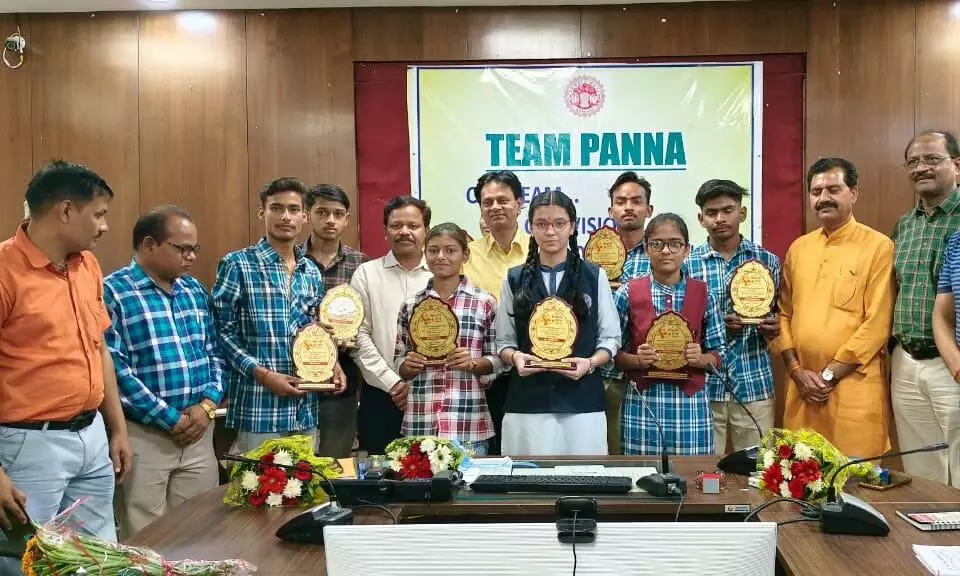 मेहनत और साहस सफलता का मूल मंत्र: कलेक्टर मेहनत और साहस सफलता का मूल मंत्र: कलेक्टर
